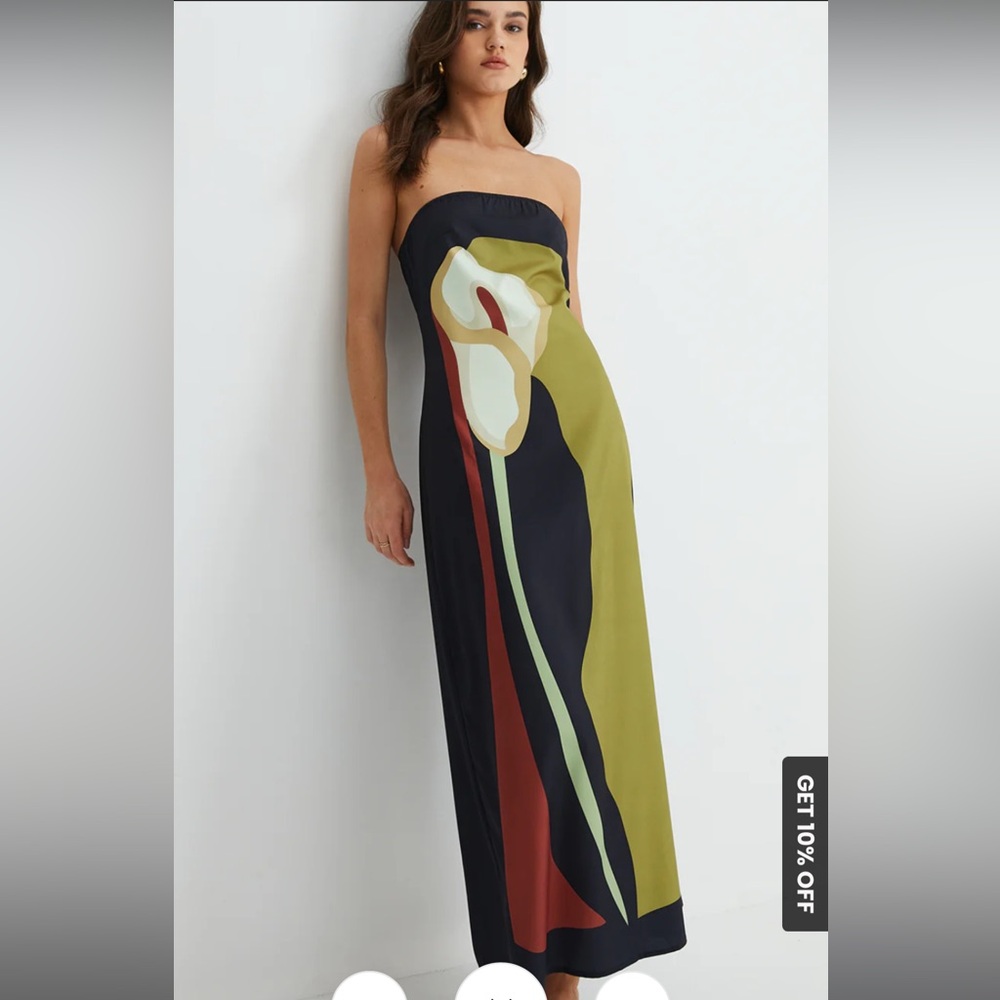 Commense Large Floral Print Split Tube Long Dress 
Color: Black 
Size: XS